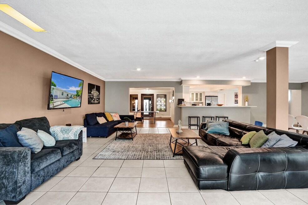 5415 Harrison St unit ID1037649P, Hollywood, FL 33021 - photo 1