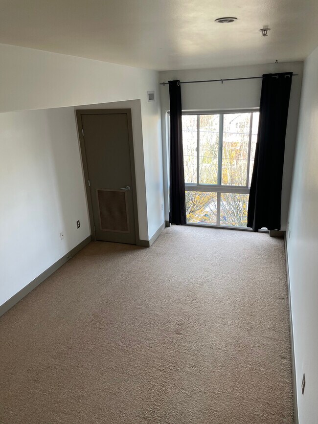 3970 N Interstate Ave unit 403, Portland, OR 97227 - photo 7