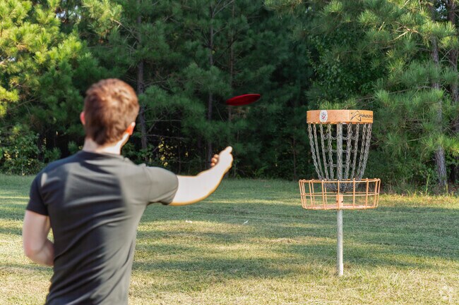 Anneewakee residents can enjoy the wide disc golf course at Boundary Water's Activity Center.