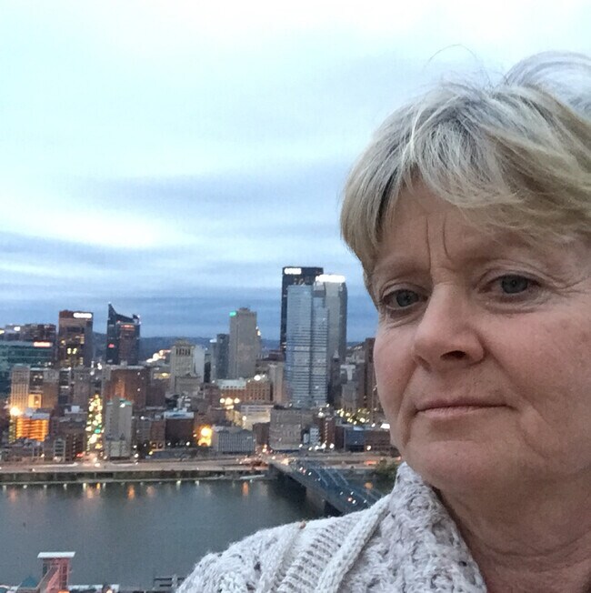 Vicki McVey