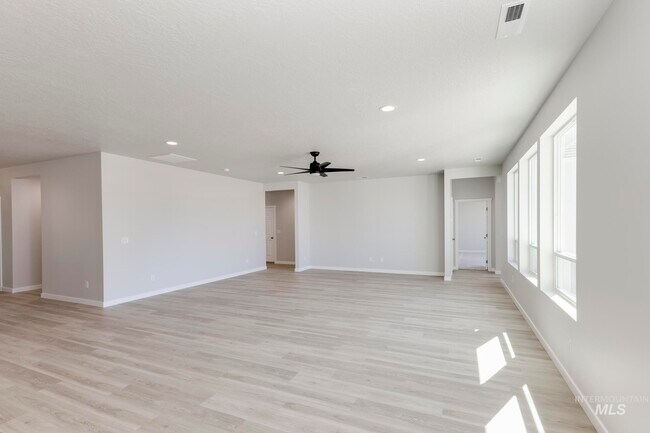 17441 N Union Springs Place, Nampa, ID 83687 - photo 3