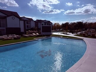 117 Holleman Dr W, College Station, TX 77840