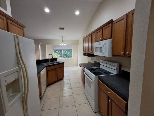 135 Greenbriar Blvd, Lehigh Acres, FL 33972 - photo 5