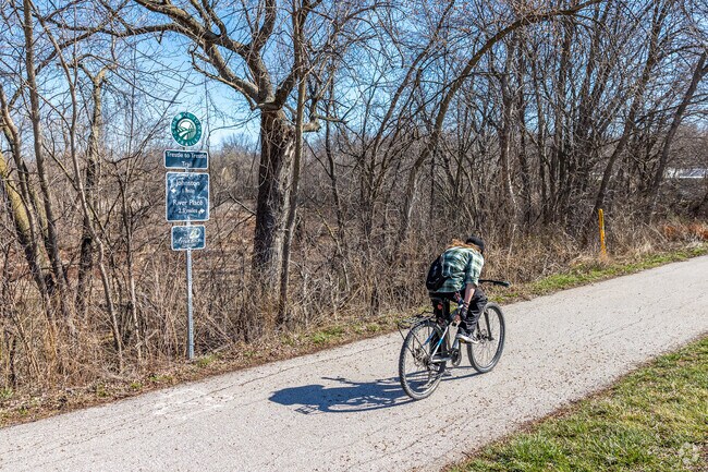 The Trestle to Trestle Trail runs through Meredith and connects to other trail systems.