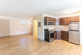 1435 Nicholasville Rd, Lexington, KY 40503