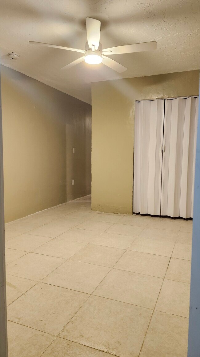 628 SW Krome Terrace unit 2, Homestead, FL 33030 - photo 3