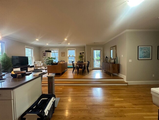 22 Linden Ave unit 2, Somerville, MA 02143 - photo 3