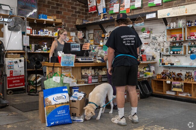 Barnstable Farm and Pet in West Barnstable has you covered for all of your pet needs.