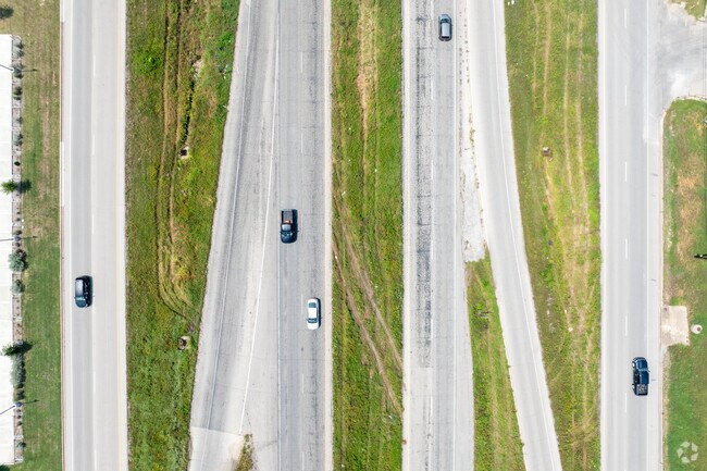 Highway 199 near Pelican Bay is designed for easy navigation into Fort Worth.