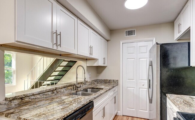 133 Hammershire Rd unit 133 Hammershire Unit, Reisterstown, MD 21136 - photo 6