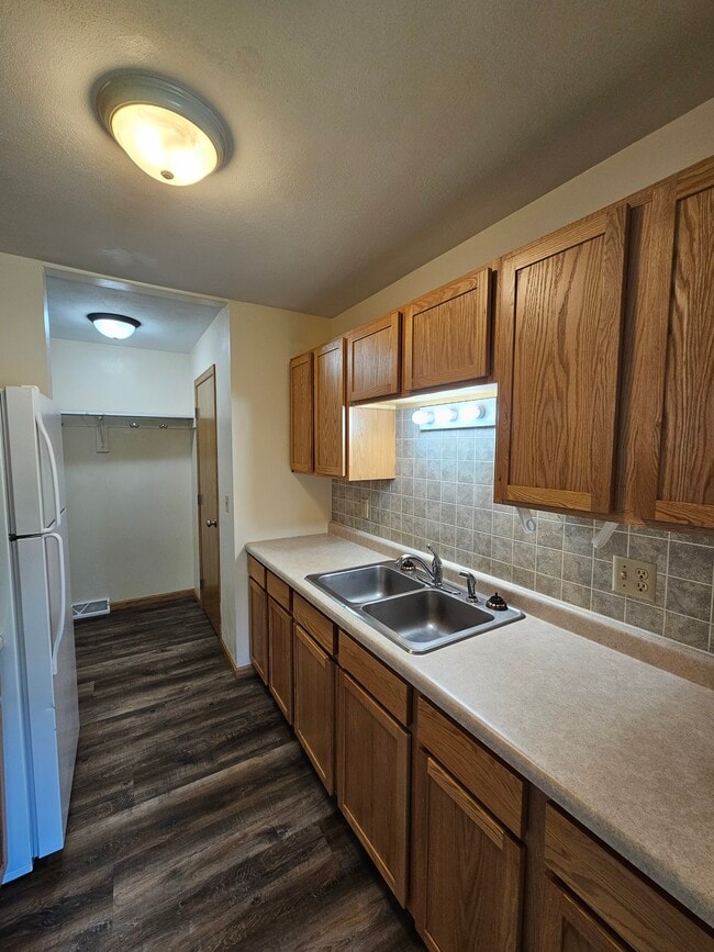 Chambers Apartments, Owatonna, MN 55060 - photo 3