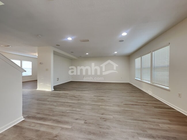 11527 Spring Board Dr, Jacksonville, FL 32218 - photo 6