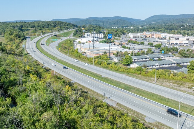 Llyswen is well interconnected with the I-99 highway, Route 36, and Logan Boulevard.