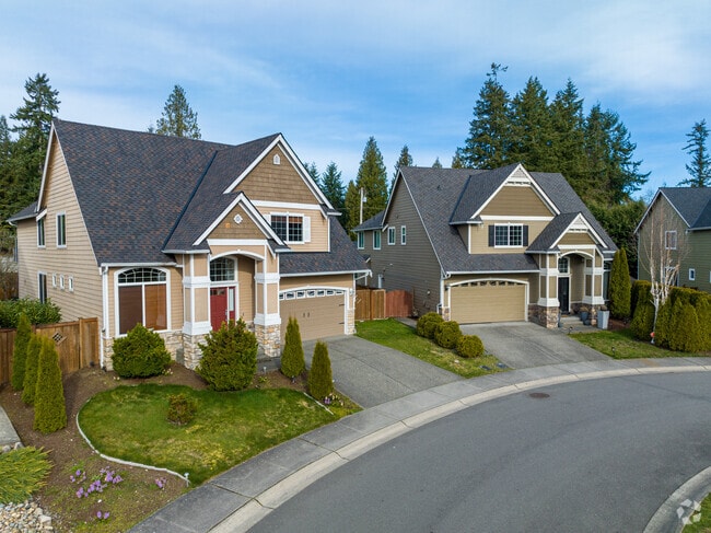 Beautiful rows of homes can be found throughout Aster Park.