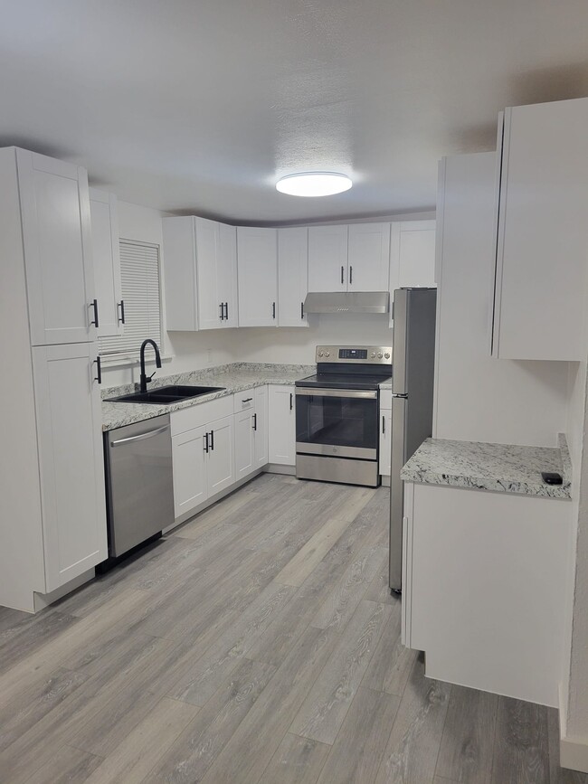 6919 W 74th Ave, Arvada, CO 80003