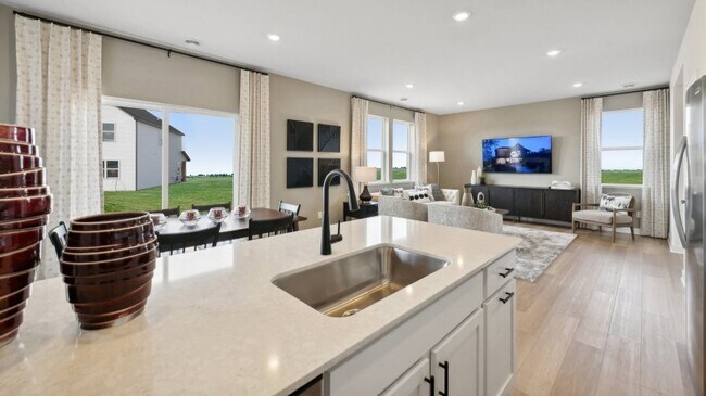 4805 218th Ct, Farmington, MN 55024 - photo 4