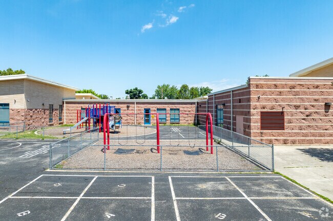 West Mound Elementary School