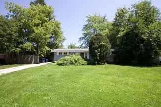 1227 Wood Ave Unit J04P, Deerfield, IL 60015
