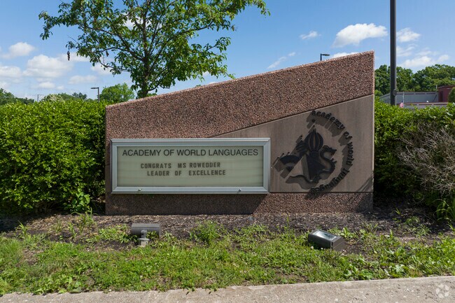 Welcome to Academy of the World Languages Elementary School in Cincinnati, OH.