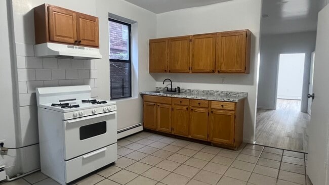 28 Elmwood Ave unit 2, Irvington, NJ 07111 - photo 3