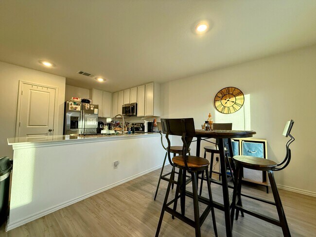 412 Texas Angel Way, Jarrell, TX 76537 - photo 6