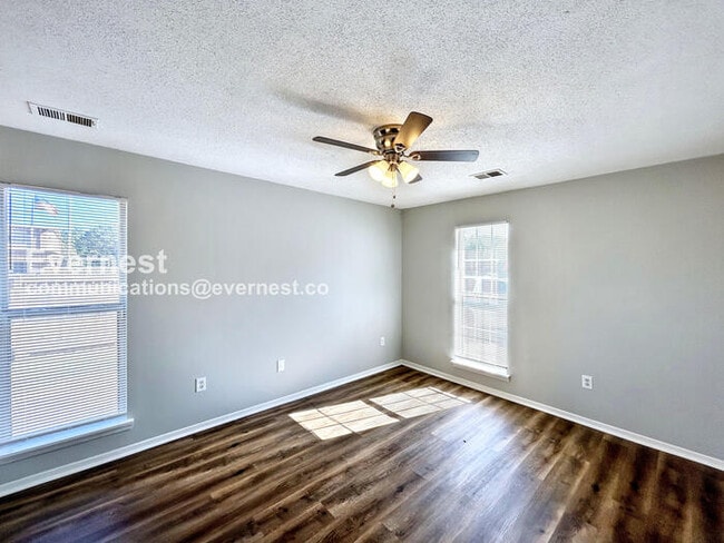 3400 Laurelwood Dr, Horn Lake, MS 38637 - photo 3