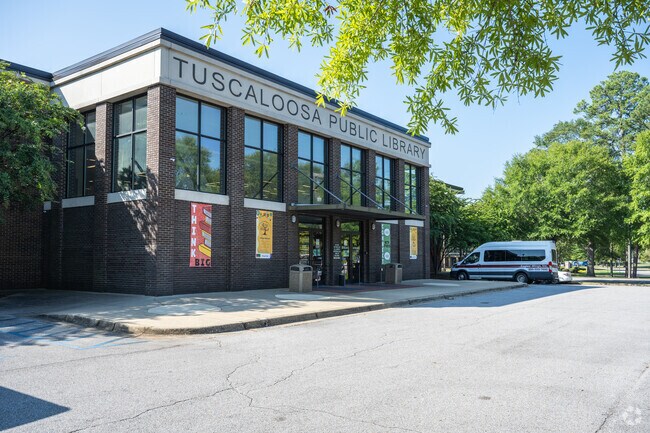 Near Holt is the Tuscaloosa Public Library one of Alabamas largest public library's.