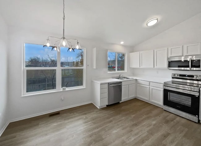 184 N 17th Ct, Brighton, CO 80601 - photo 3