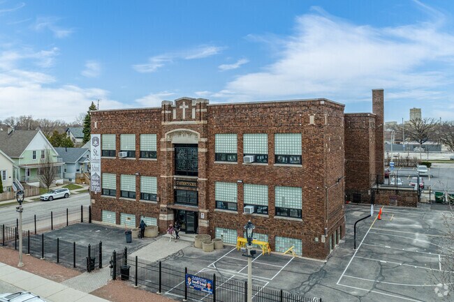Students in Milwaukee can attend St. Anthony Upper Elementary School.