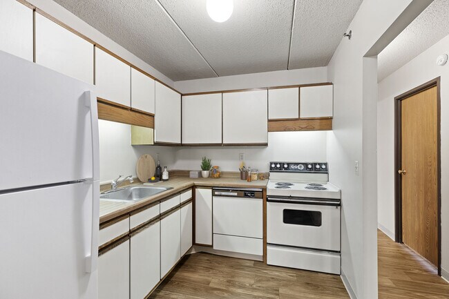 Pathways on the Park, Saint Paul, MN 55119 - photo 7