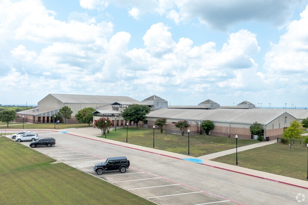 Carson Elementary School serves Decatur students from Pre-K through the 5th grade.