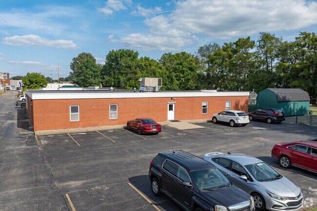 Montessori Academy provides a dynamic, encouraging learning environment.