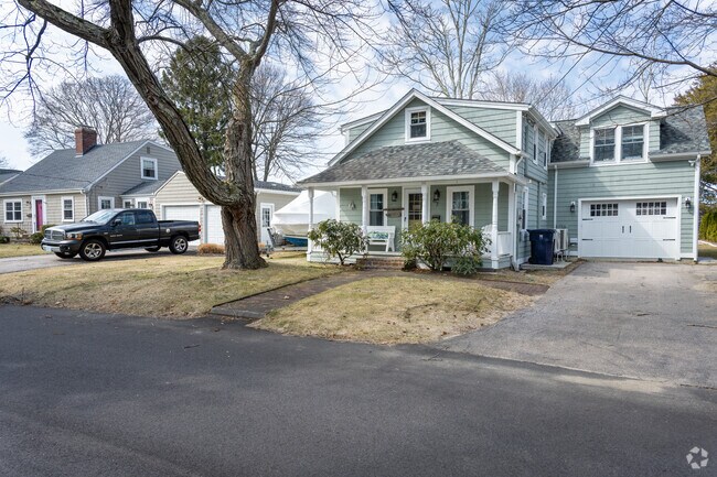 Cold Spring Beach, RI, showcases beautiful colonial homes ideal for families seeking comfort and style.
