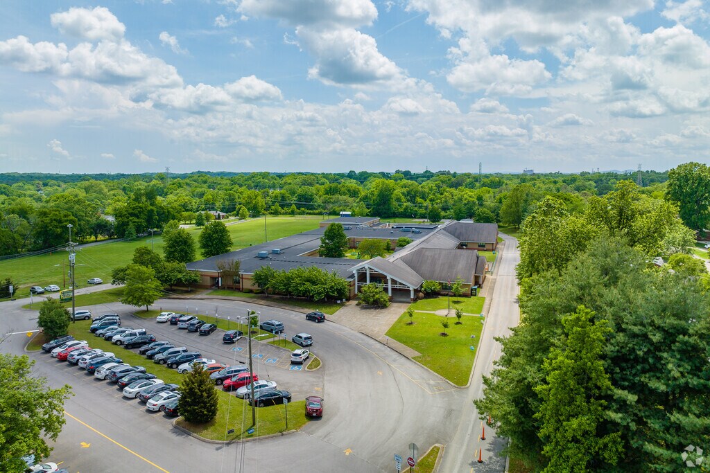 Hickman Elementary School is adjacent to Donelson Middle School in the Donelson neighborhood.