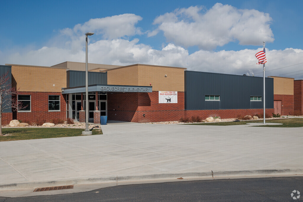 The Grovecrest Elementary School is located in the in the Little Denmark Neighborhood.