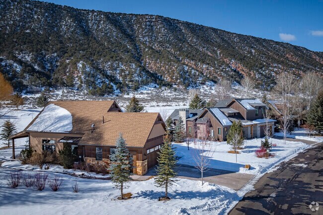 The homes in Aspen Glen feature exquisite architecture, blending modern elegance with rustic charm, providing residents with luxurious living spaces that complement the breathtaking Colorado landscape.