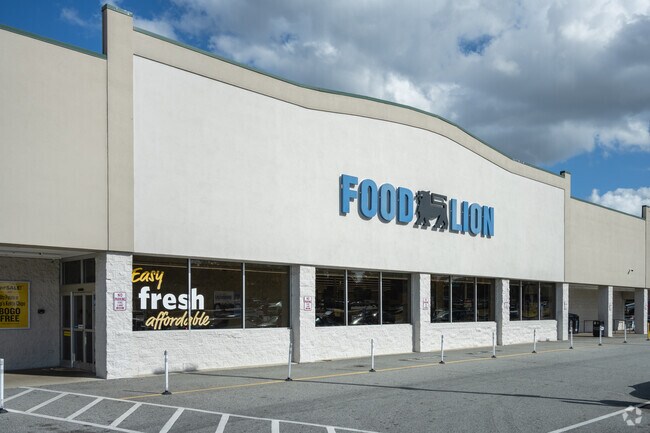 Hackett Lake locals can drop by the Food Lion to pick up some household items.