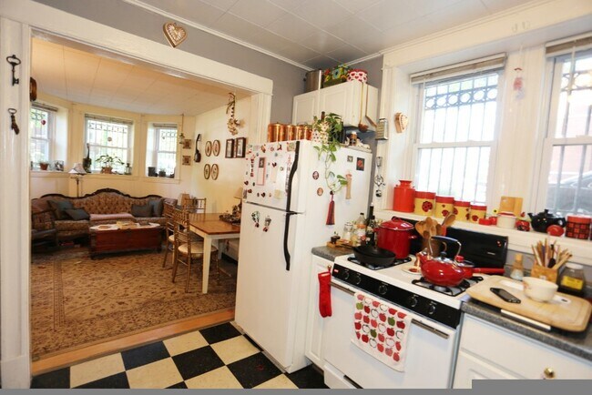 2647 N Sacramento Ave unit GDN, Chicago, IL 60647 - photo 5