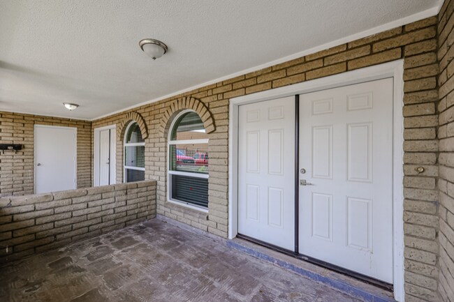 1159 W Drummer Ave, Mesa, AZ 85210 - photo 5