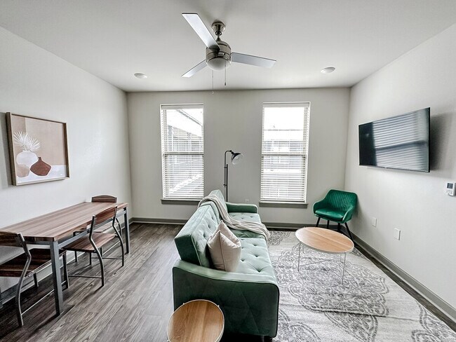 111 E 4th St unit ID1036784P, North Little Rock, AR 72114 - photo 3