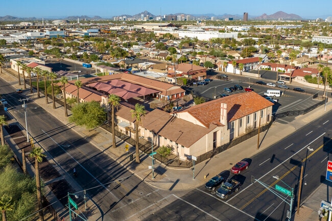 Saint Matthew Catholic School is a small school in Phoenix.