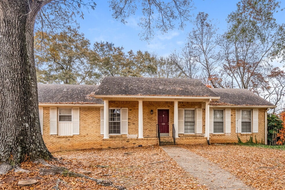330 38th Ave NE, Center Point, AL 35215 - photo 1