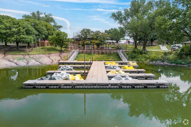 OJ Watson Park has a wide variety of outdoor activities, just a short drive from Oatville.