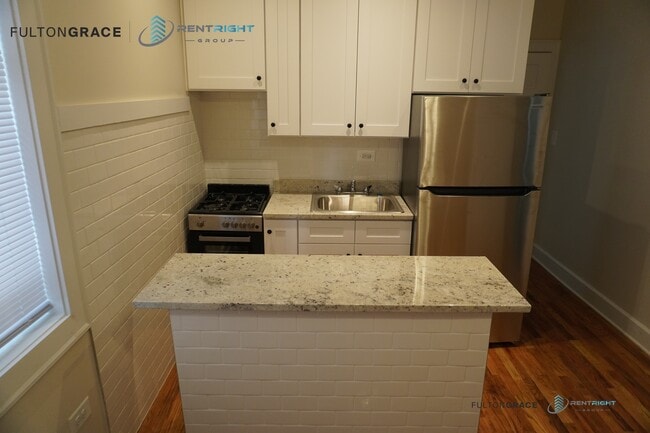 2063 W Lawrence Ave unit 206, Chicago, IL 60625 - photo 7