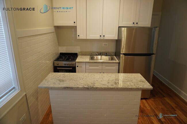 2063 W Lawrence Ave unit LL5, Chicago, IL 60625 - photo 7
