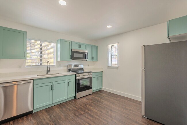 377 N 4th Ave unit 9 - One Bedroom, Phoenix, AZ 85003 - photo 6