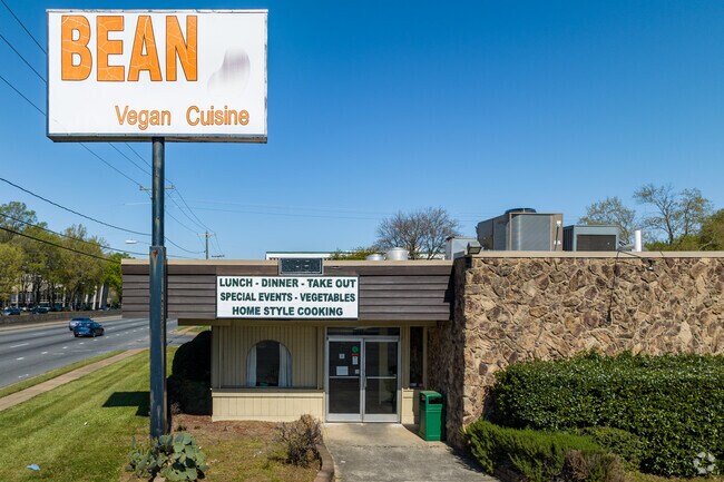 Bean Vegan serves plant-based comfort food in Commonwealth Park.