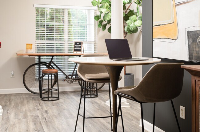 Village Square, Gainesville, GA 30504 - photo 7