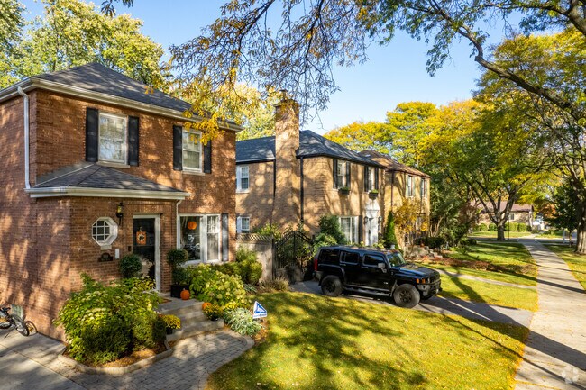 Brick Georgian two stories are a very popular home style in Edgebrook.