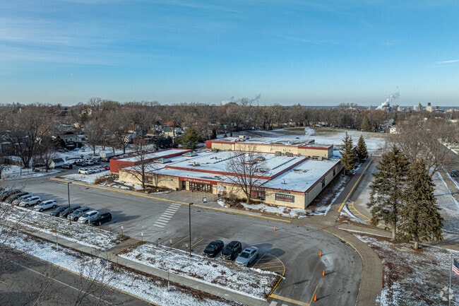 Grades PreK-4 attend Moreland Arts & Health Sciences Magnet School.